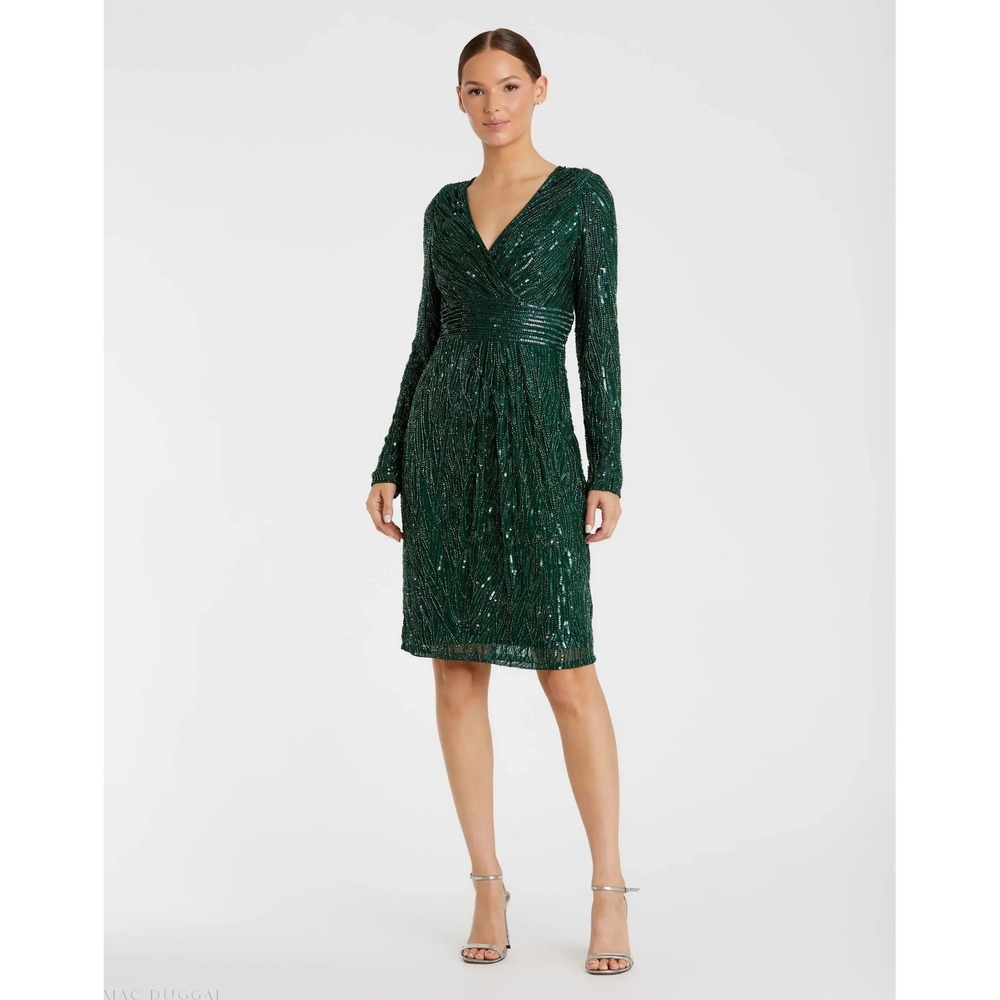 Mac Duggal 4632 Emerald Green Sequin Long Sleeve V-Neck Cocktail Dress Size 4